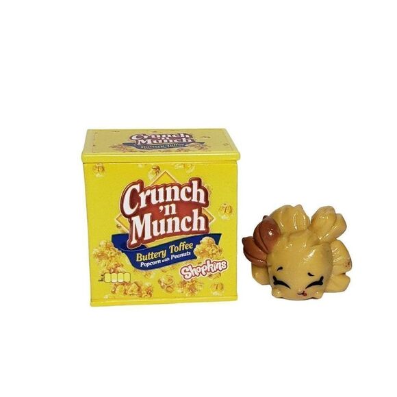 Shopkins Real Littles Snack Minis Bundle Keebler, Crunch, Pringles, Snack Pack - Picture 5 of 8